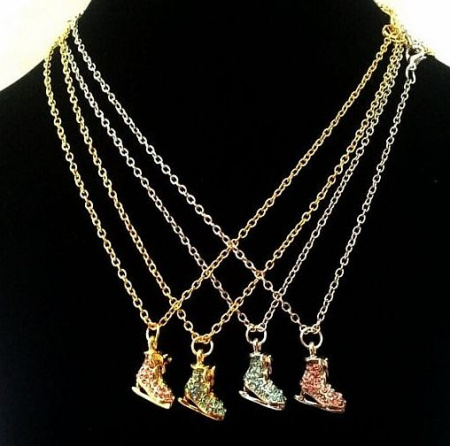 Общая Конек со стразами